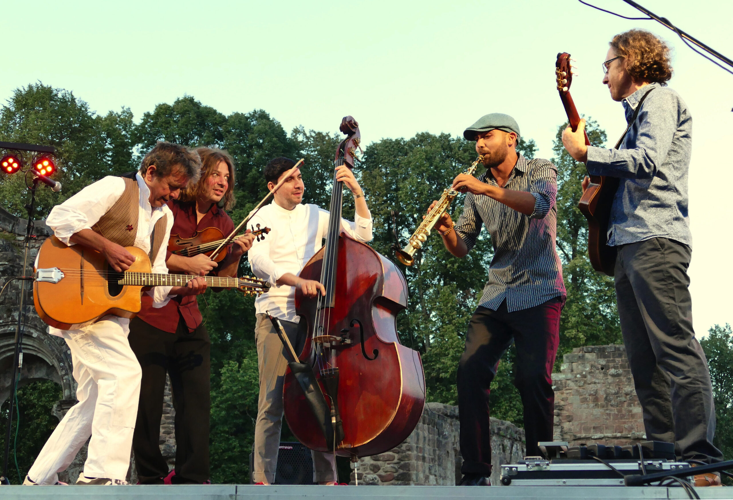 Musaik - Joachimsthaler Musikfest mit Udo Butter & das Team und Absinto Orkestra